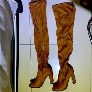 Suede knee high cognacs boots